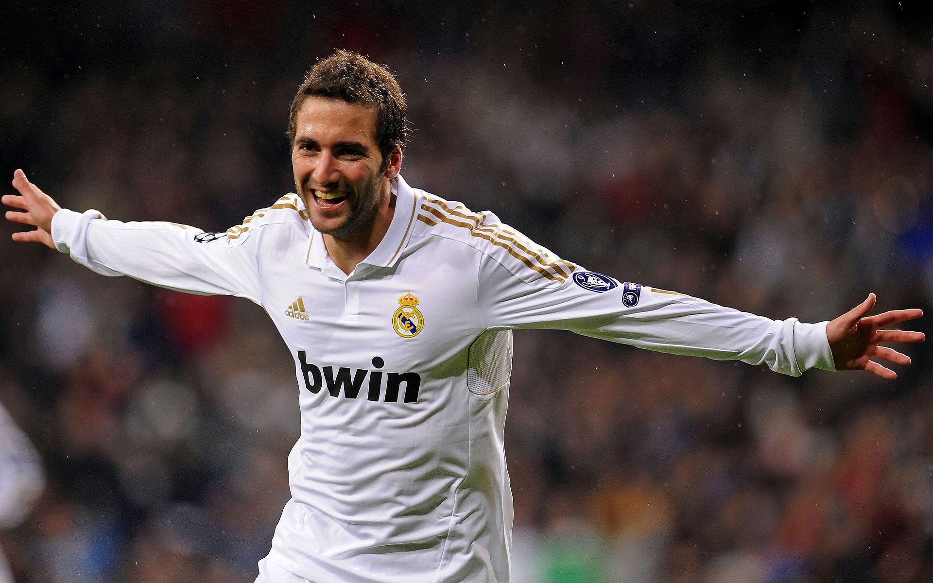 绝杀之夜！莫德里奇定海神针，威尔士奇迹逆转智利，37岁大师再演关键先生